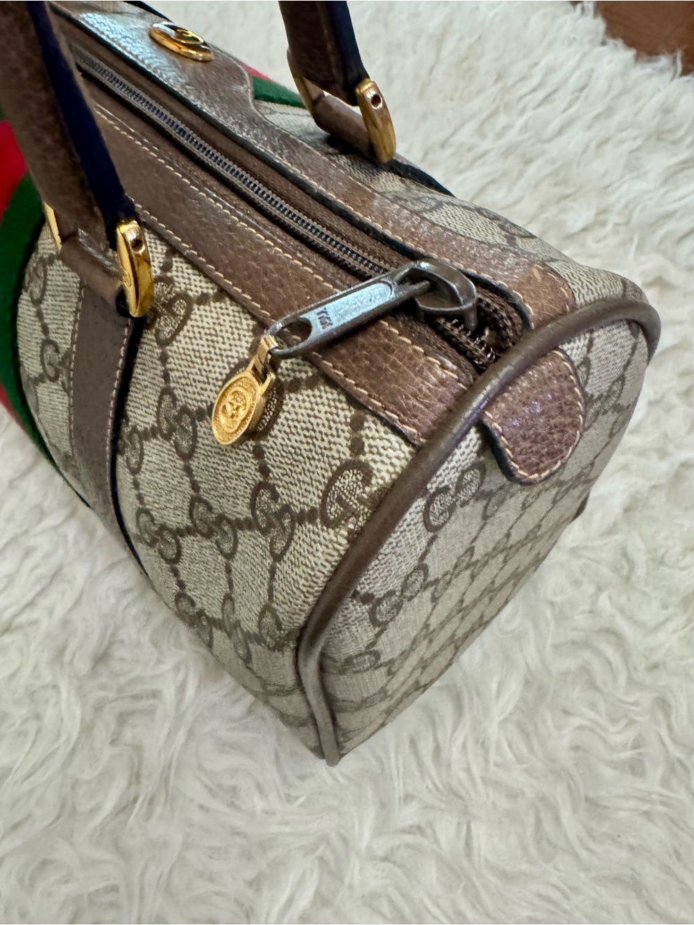 Gucci Beige GG Supreme 27 Satchel with Red & Green Web Stripe - Picture 6 of 11